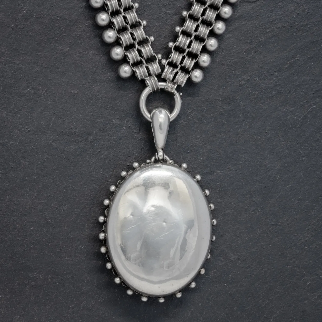 ANTIQUE VICTORIAN LOCKET COLLAR SILVER NECKLACE CIRCA 1880