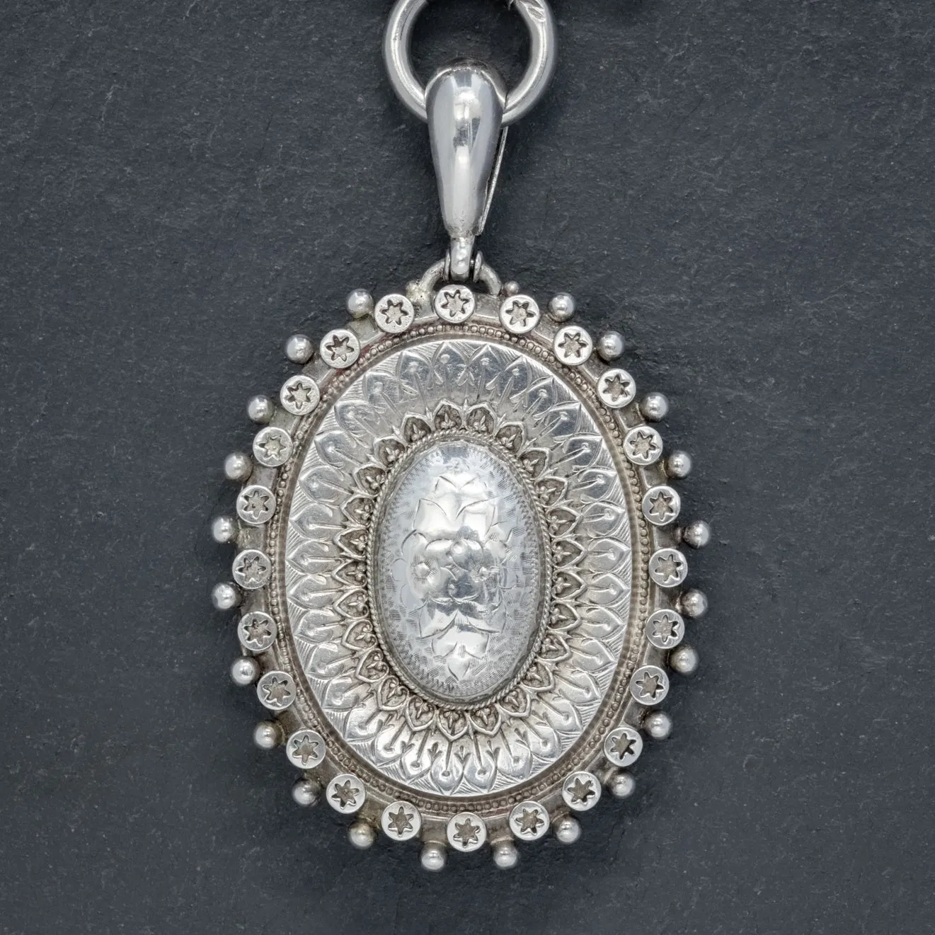 ANTIQUE VICTORIAN LOCKET COLLAR SILVER NECKLACE CIRCA 1880