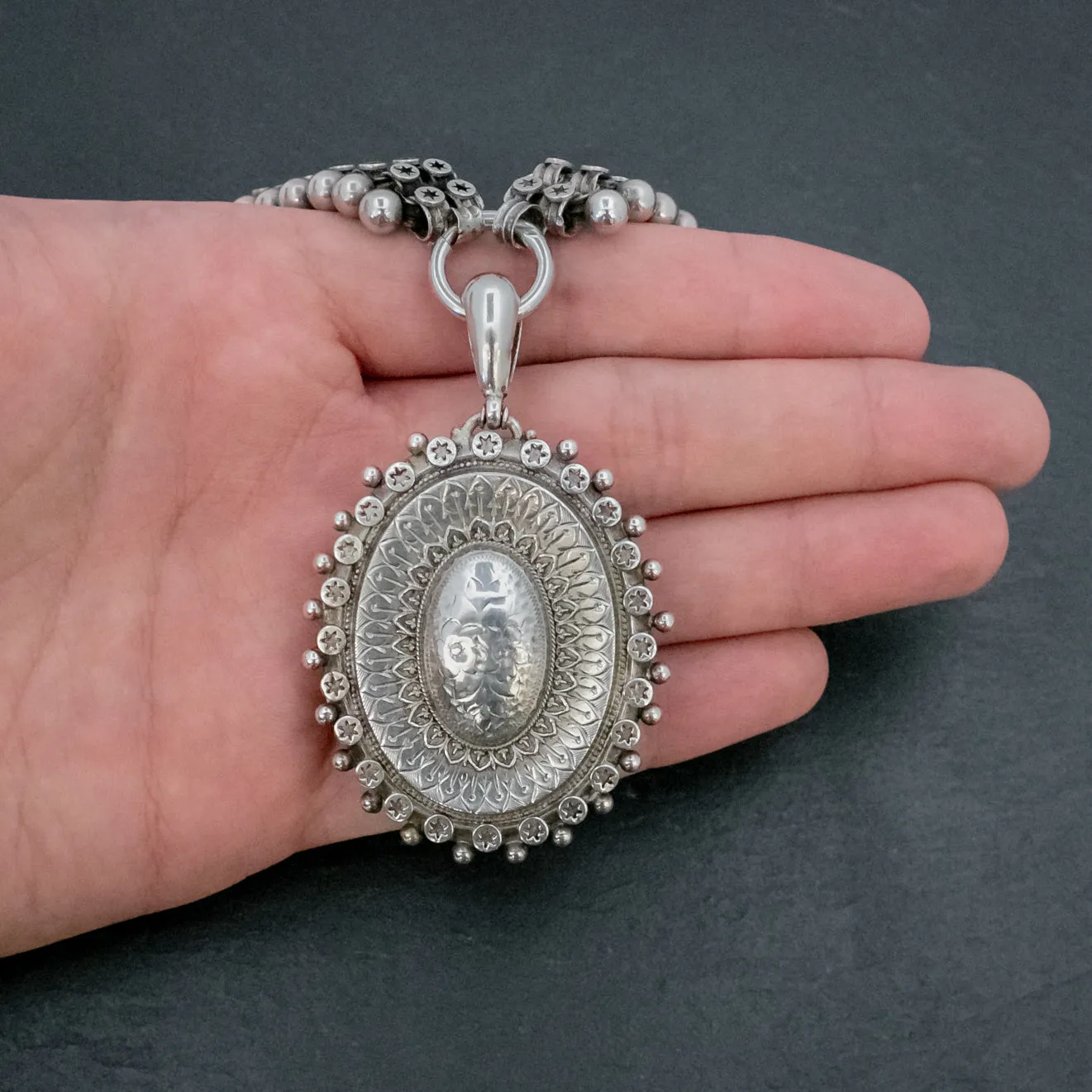 ANTIQUE VICTORIAN LOCKET COLLAR SILVER NECKLACE CIRCA 1880