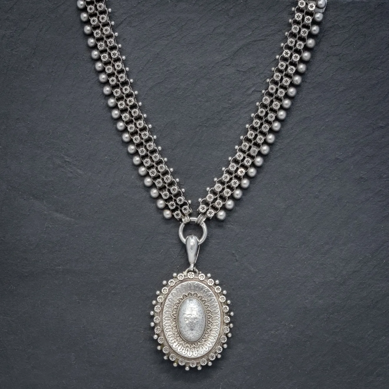 ANTIQUE VICTORIAN LOCKET COLLAR SILVER NECKLACE CIRCA 1880