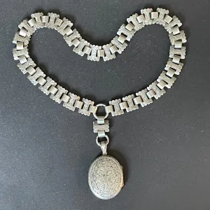 Antique Victorian sterling silver (tested) heavy book chain necklace with large oval locket, beautiful engraving