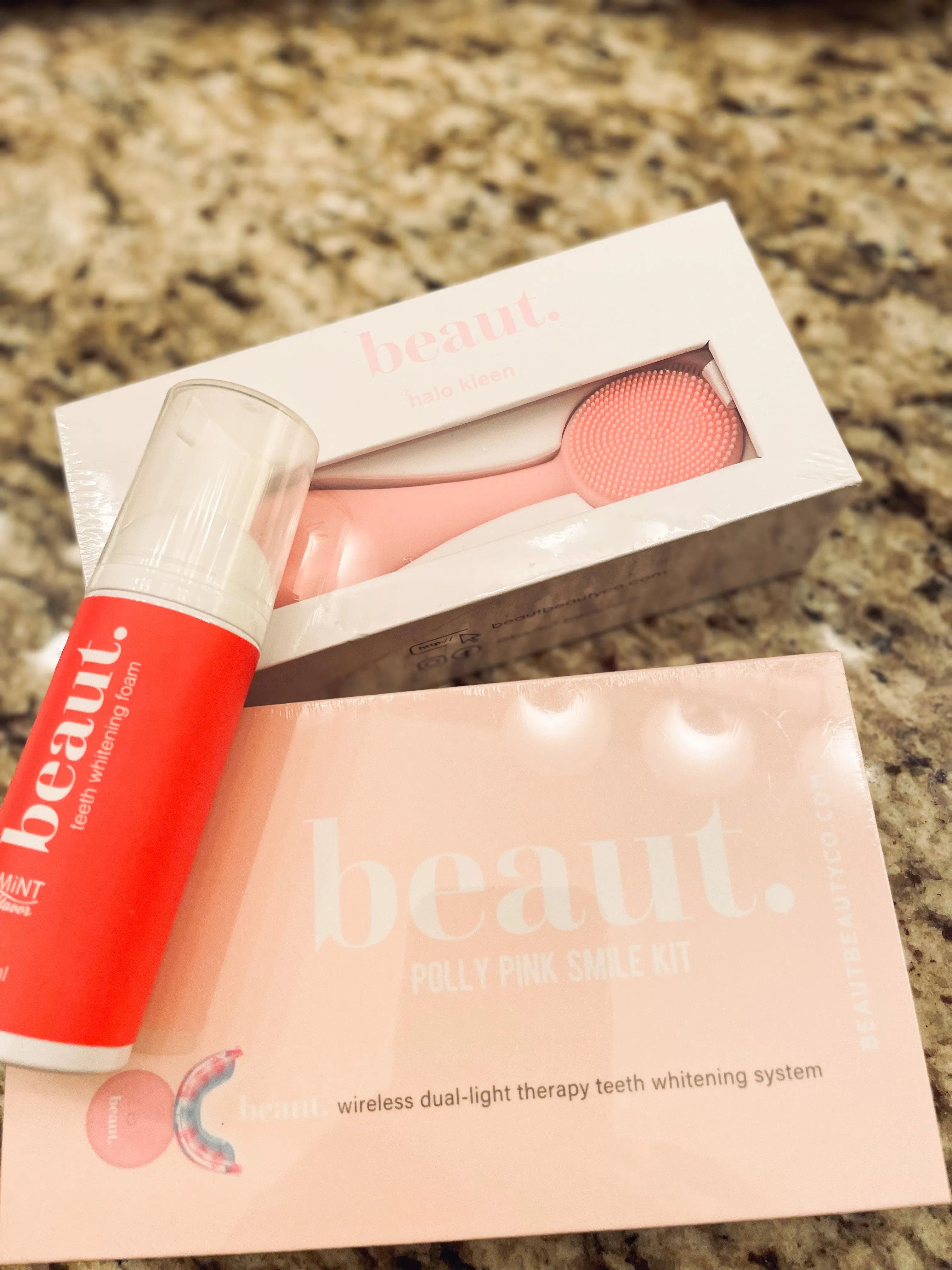 Beaut Face Cleansing Tool with Jade Heating Stone