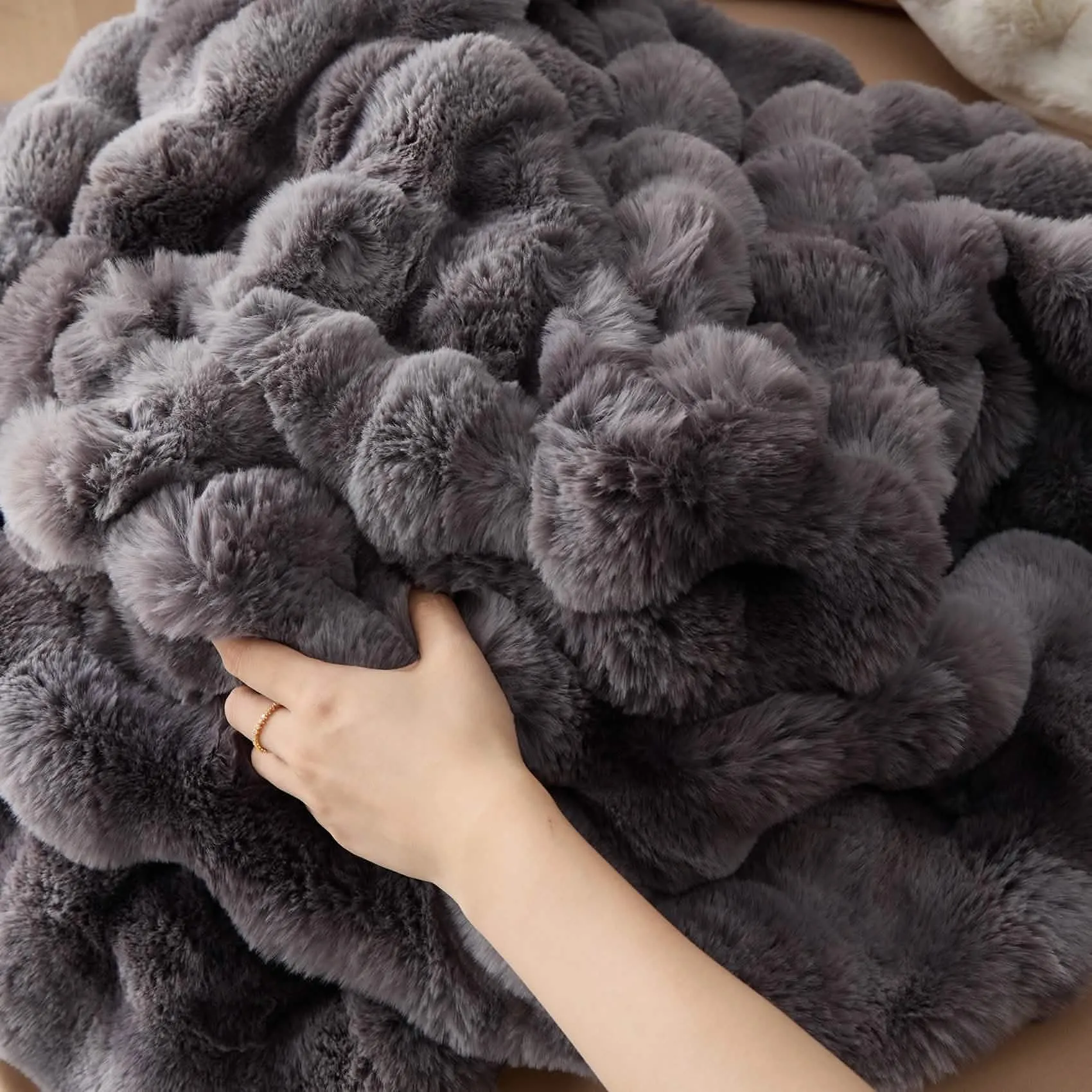 Bubble Faux Fur Blanket