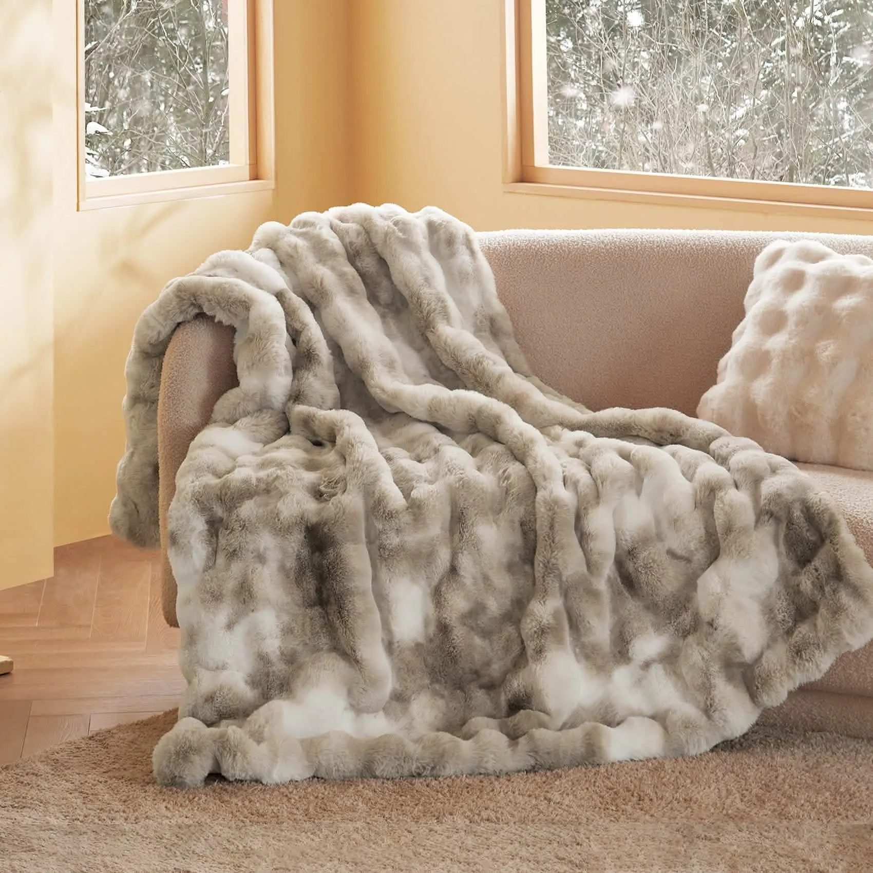 Bubble Faux Fur Blanket