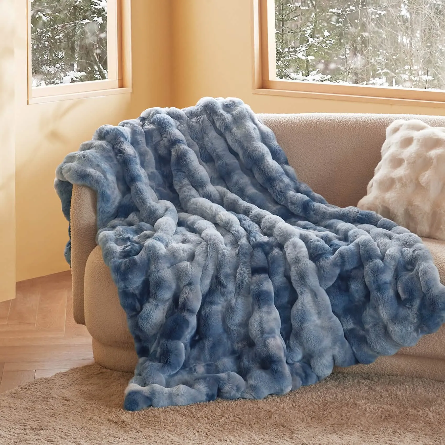 Bubble Faux Fur Blanket