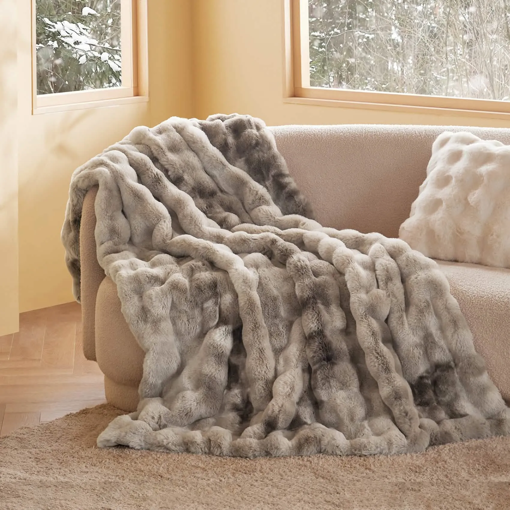 Bubble Faux Fur Blanket