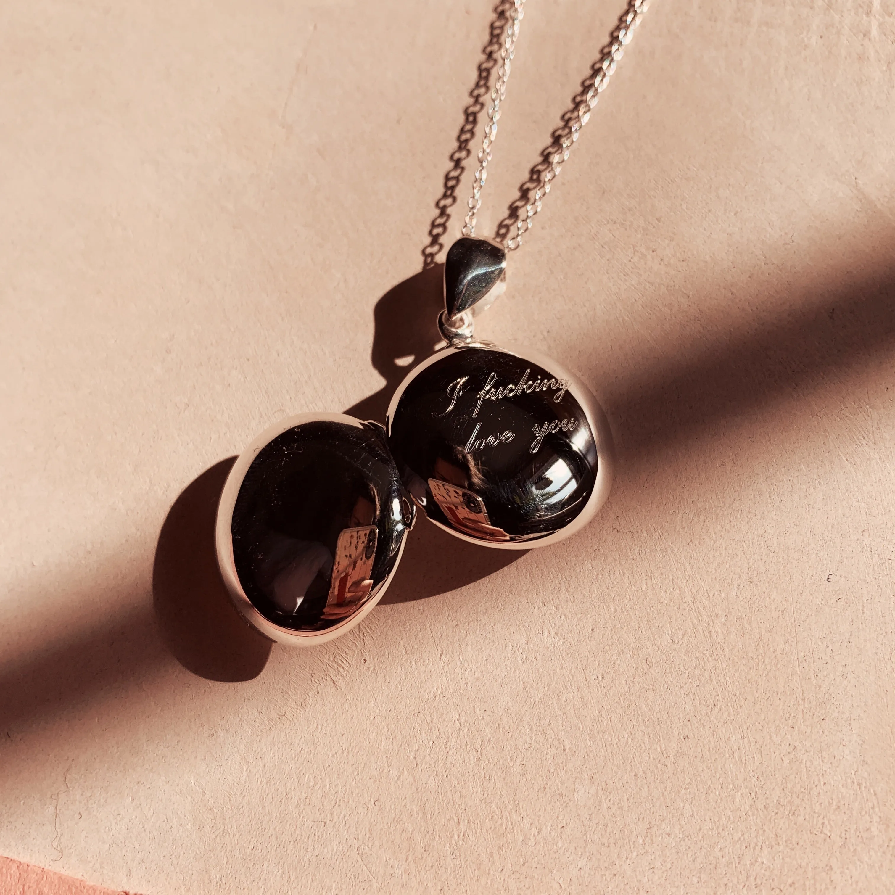 Locket ~ I Fucking Love You / Round