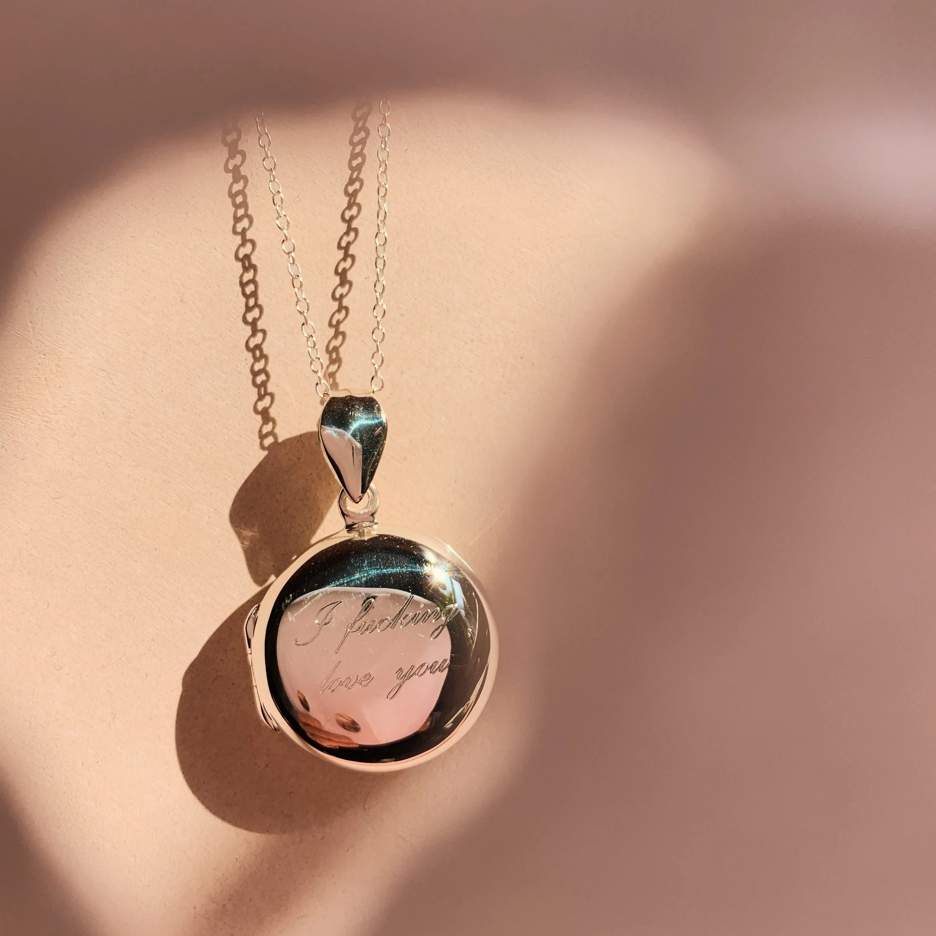 Locket ~ I Fucking Love You / Round