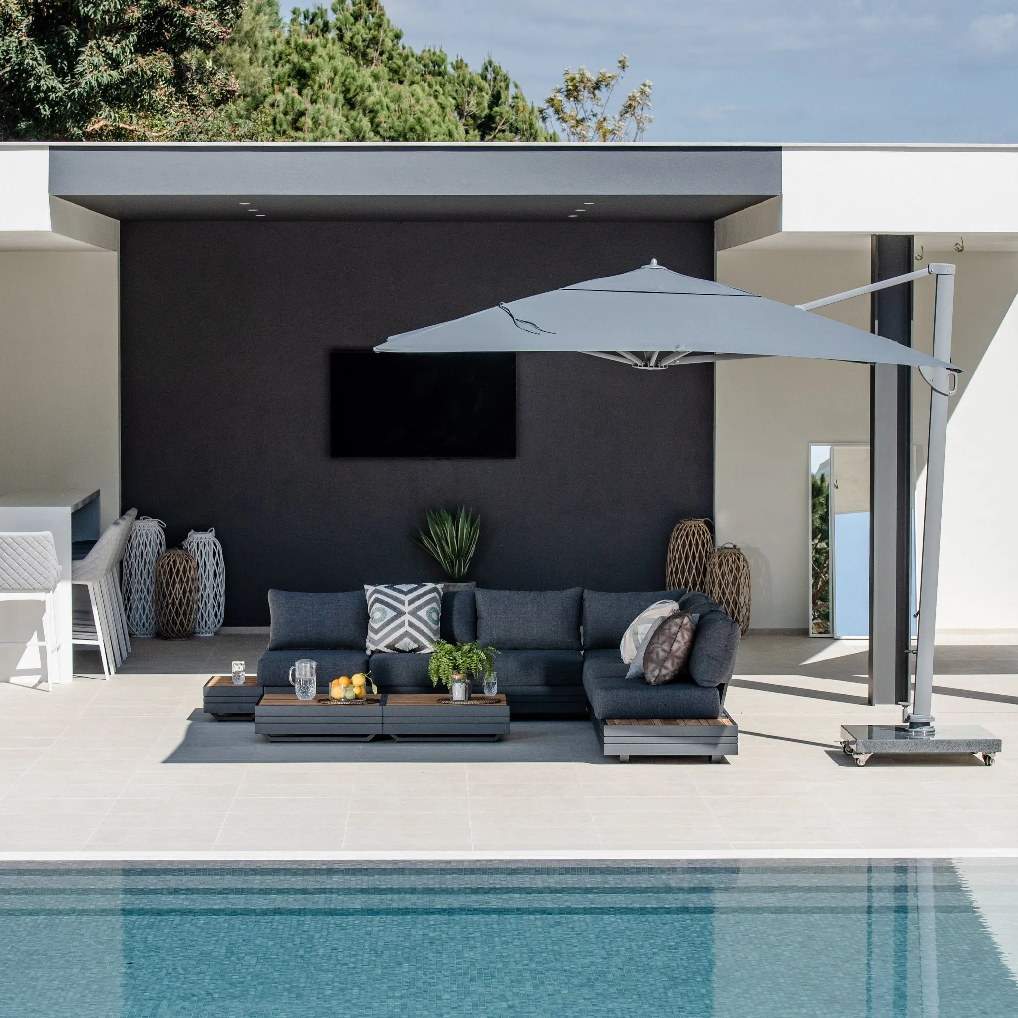 Panama Luxury Outdoor Large Corner Group Set in Charcoal