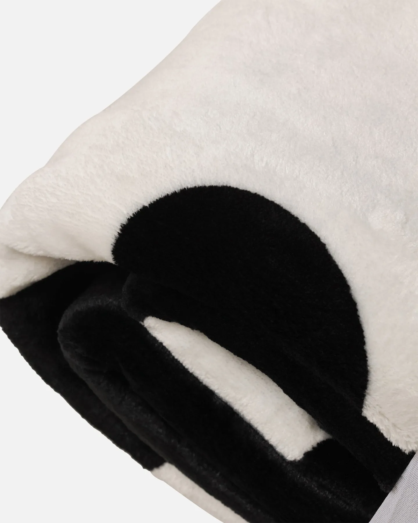 Playboy RHD Blanket Black