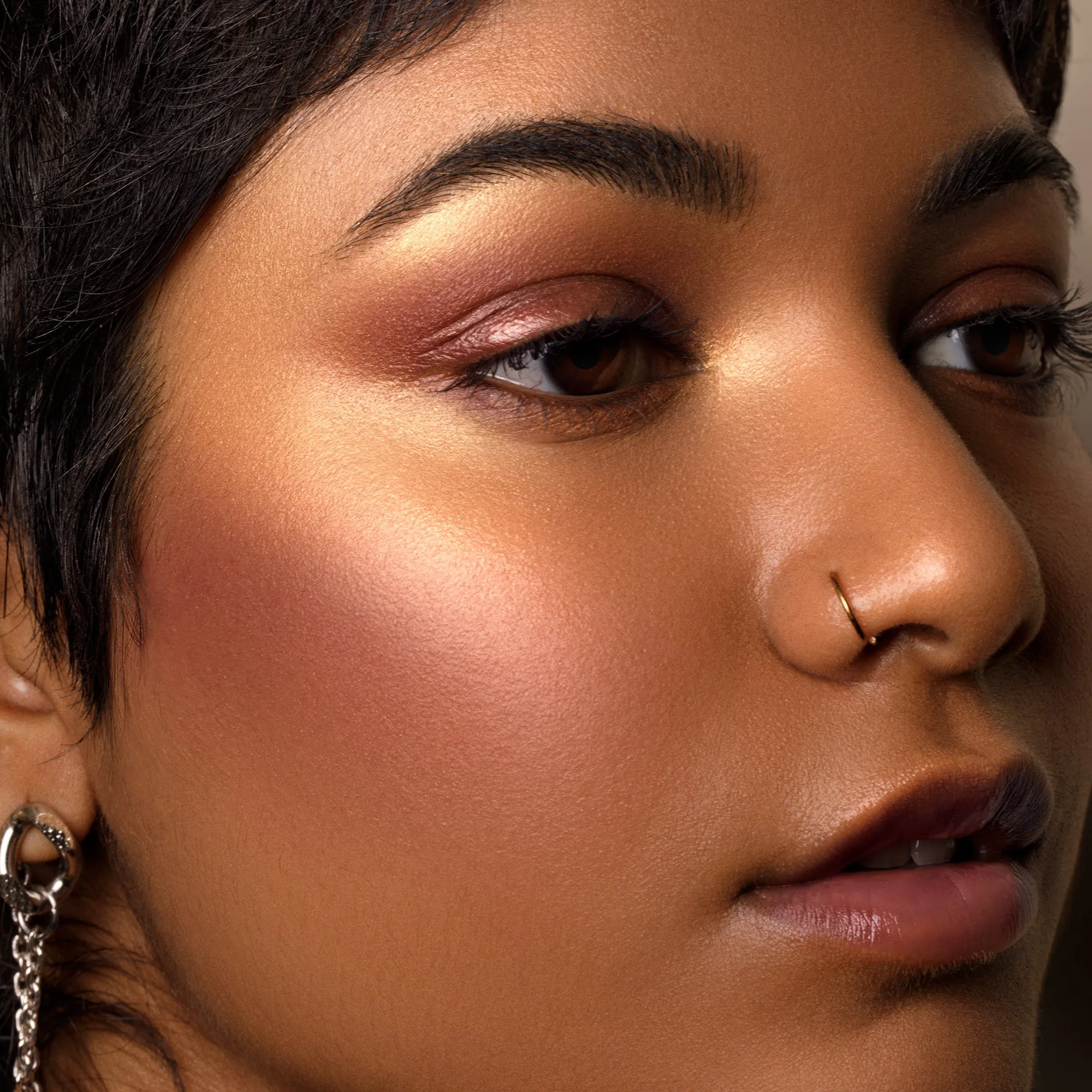 Rare Light Crème Luminizer: Halo