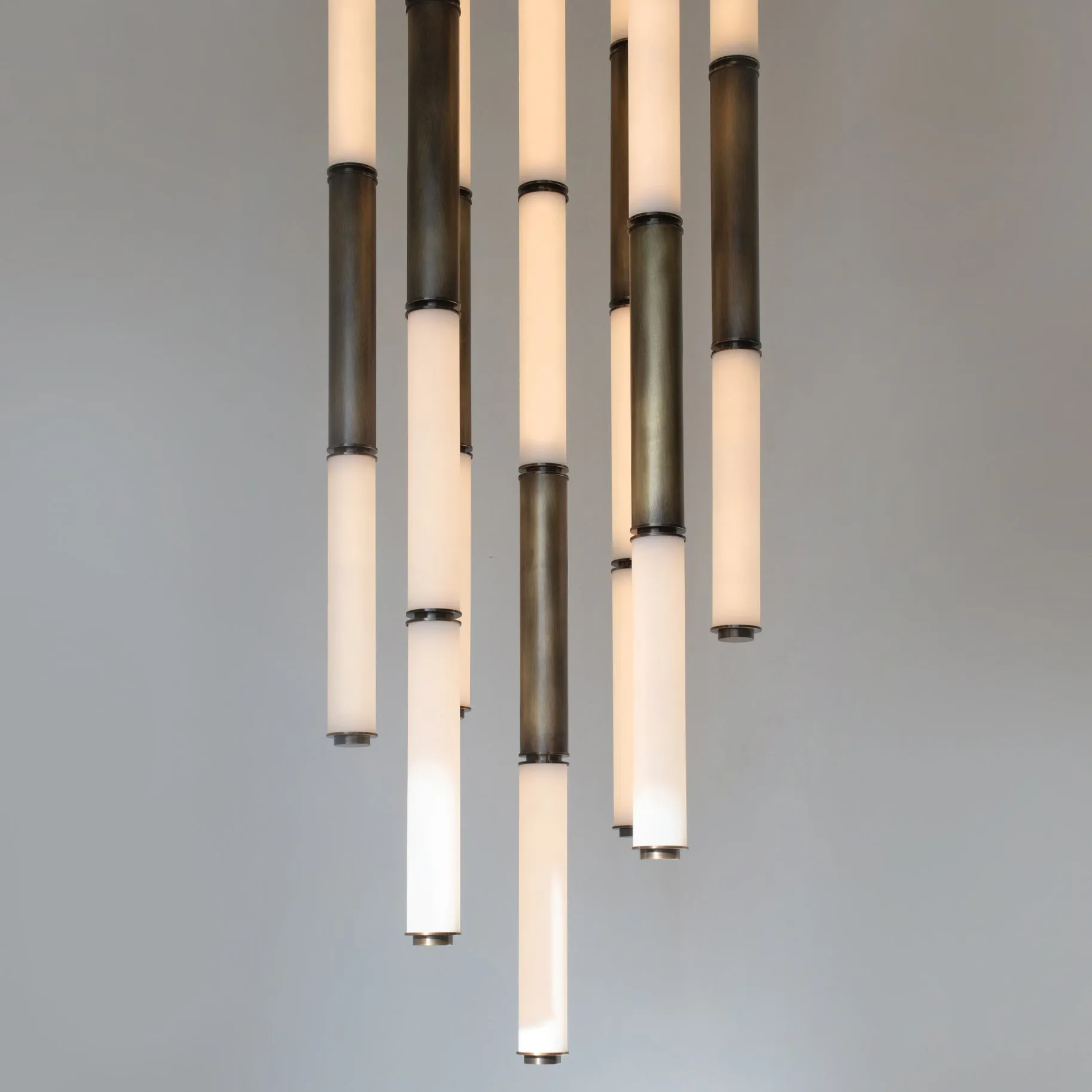 SCEPTER 7 Chandelier