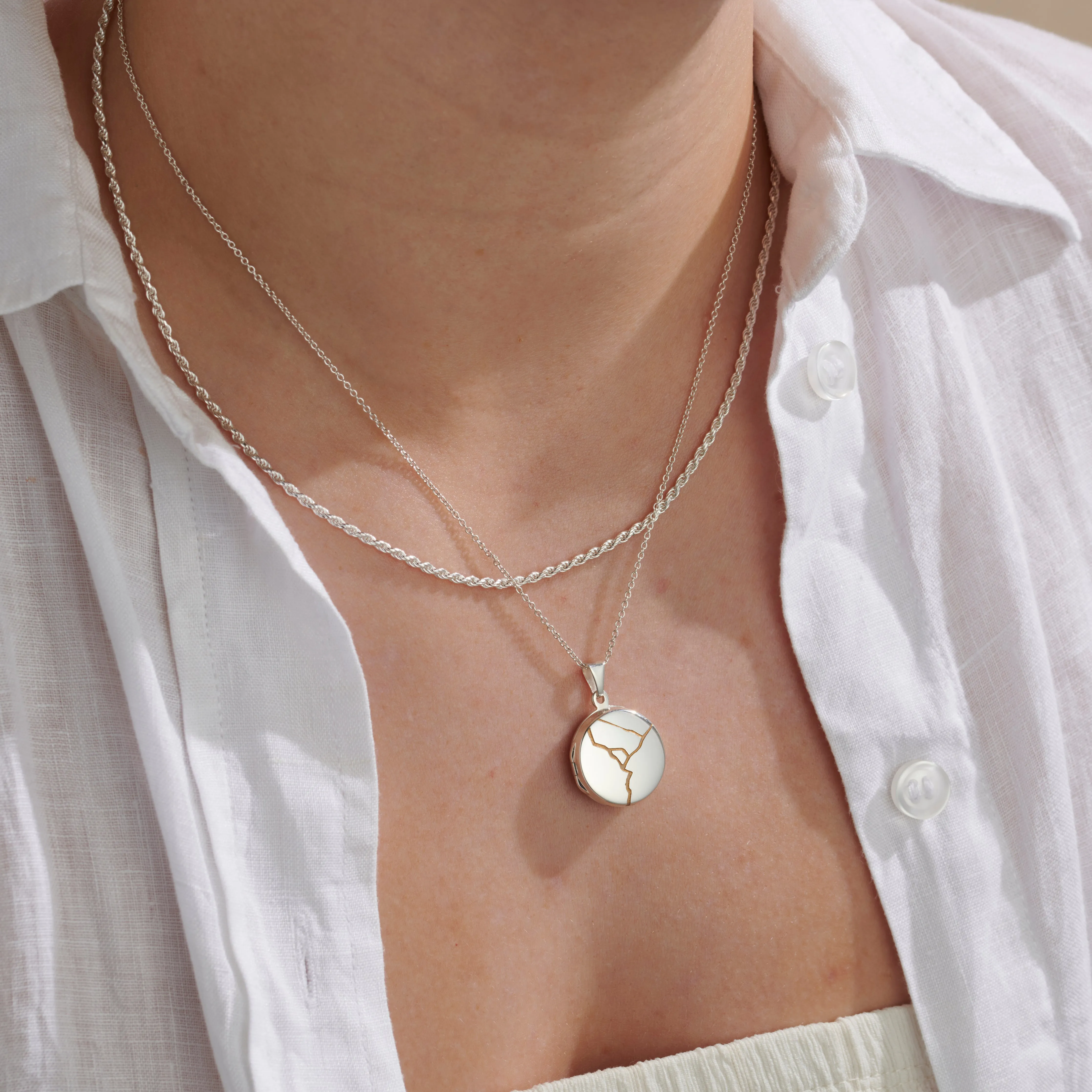 Small Round Kintsugi Locket Necklace