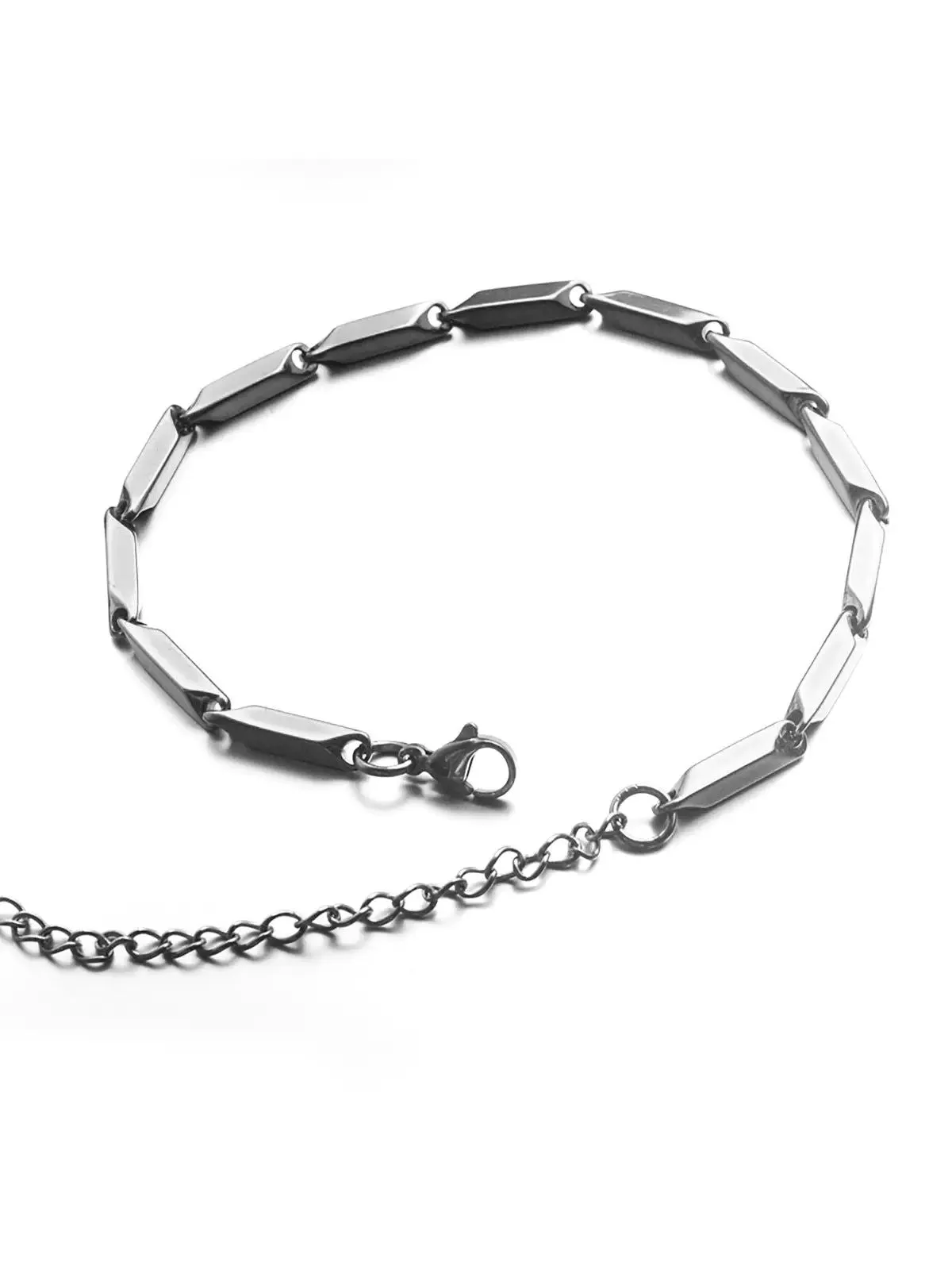 Subtle Twist Metallic Bracelet
