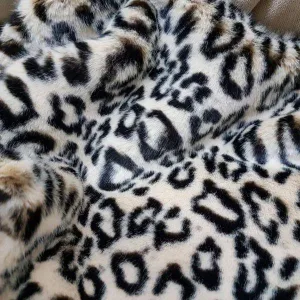 TISSAVEL Fur, Classic Cheetah Fur in Black & Cream