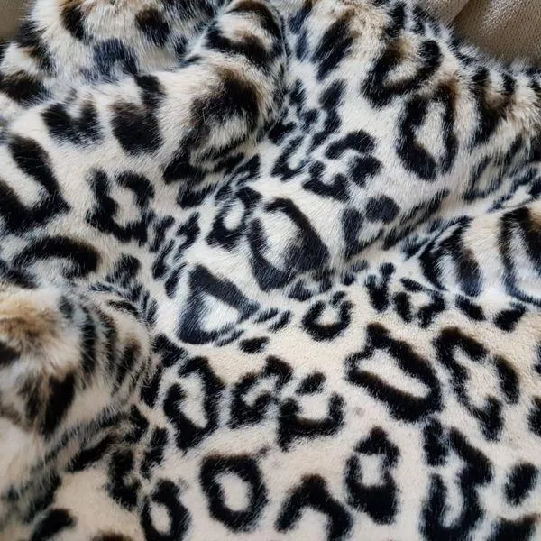 TISSAVEL Fur, Classic Cheetah Fur in Black & Cream